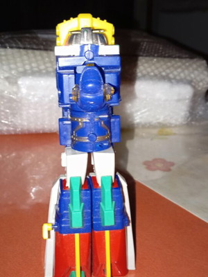 Transformer toy used, incomplete for parts