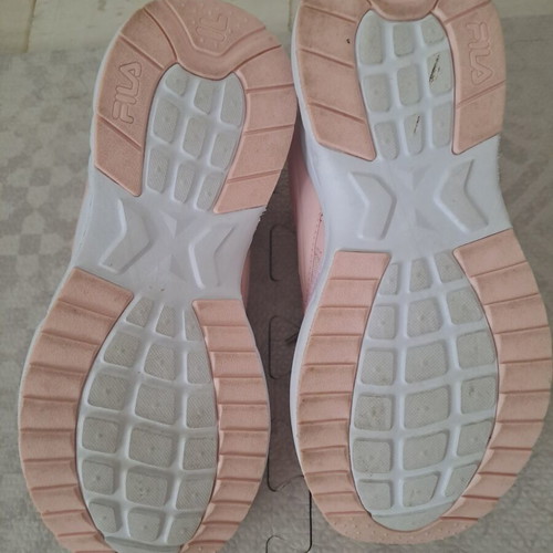 Fila women's sneakers pink size 39