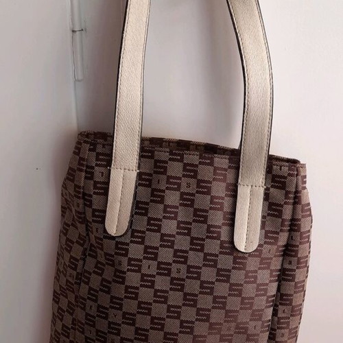 Sisley shoulder bag used with 3 compartments white and beige