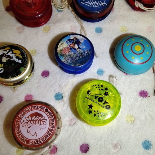 Vintage yo-yos, set of 14 pieces