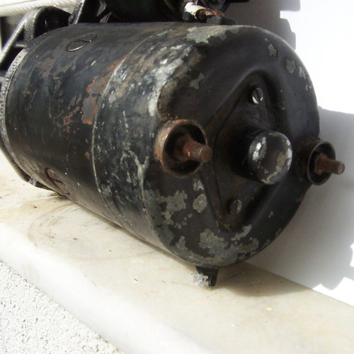 Bosch genuine starter motor for Mercedes 190E - 124 200E used