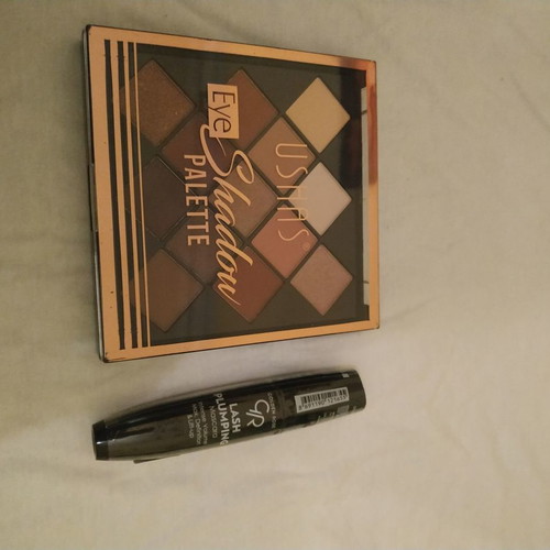 Eyeshadow palette and mascara new, unused