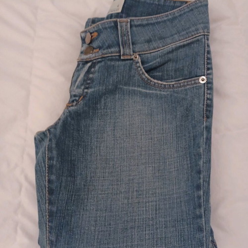 Sarah Lawrence Jean like new, low waist, blue, straight leg with slight flare