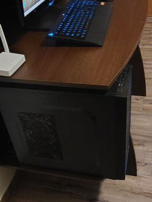 Full gaming set i7-6700 GTX 1060 6GB 1TB NVMe Logitech ViewSonic used