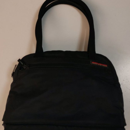 Hedgren handbag used, black with 3 zippered compartments