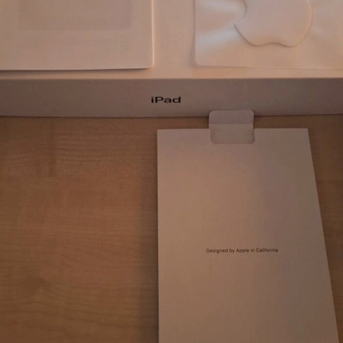Apple iPad 9th Gen 10.2" Wi-Fi 64GB Space Grey new with case