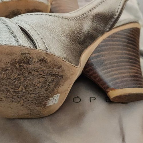 Pura Lopez leather sandals like new, bronze, size 38