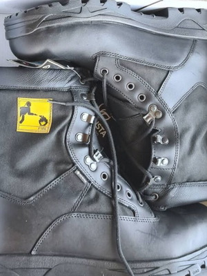 Robusta fire boots, size 44