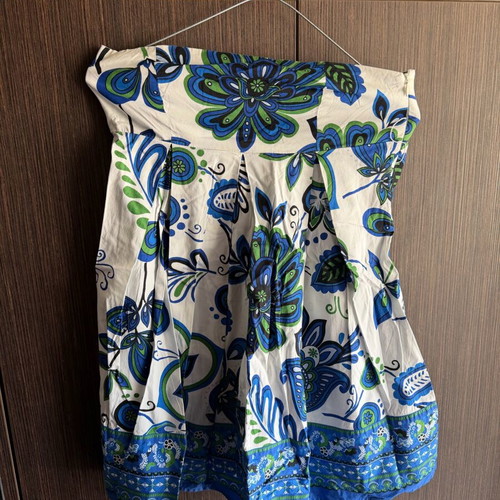 Strapless blouse Bershka new, white and blue with pleats size M