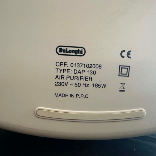 DeLonghi Aria Puro DAP 130 air purifier and ionizer like new