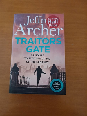 Traitors Gate του Jeffrey Archer μεταχειρισμένο, αγγλικό βιβλίο
