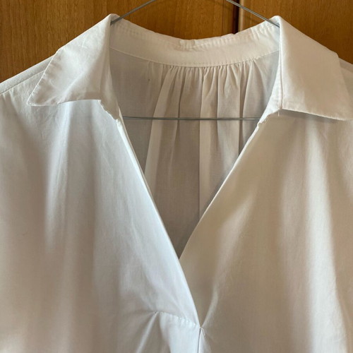 White long shirt-tunic new, one size, cotton blend
