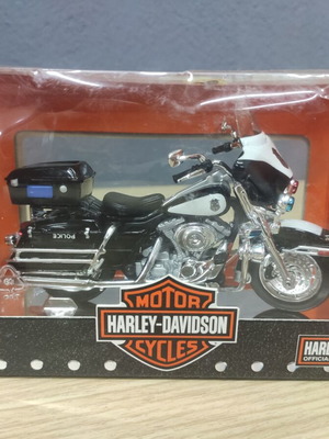 Maisto Harley-Davidson Electra Glide Police 1/18 scale model