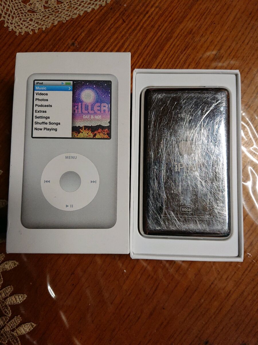 Apple iPod Classic 7th Gen 160GB new - € 180,00 - Vendora.cy