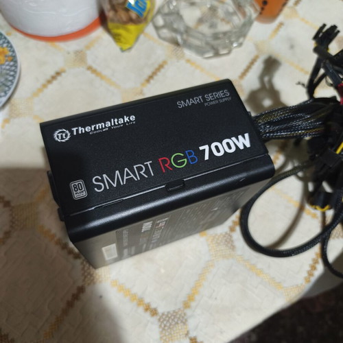 Thermaltake Smart RGB 700W power supply