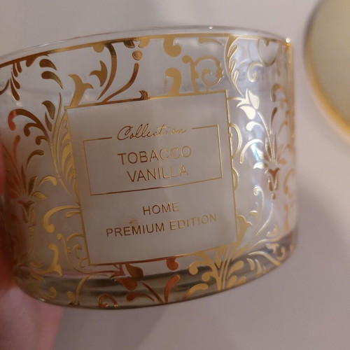 Vanilla scented large candle