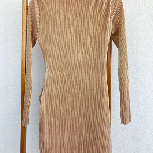Dress like new pink and gold with front tie elastic