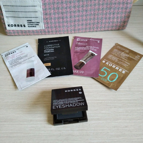 Korres Eyeshadow No 58 like new with gift pouch and samples
