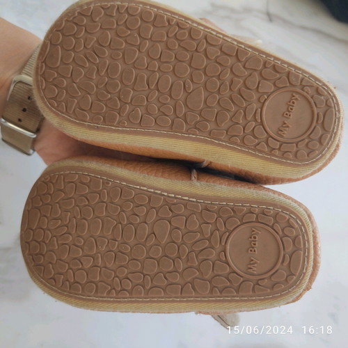 Mary Janes baby ballerinas used size 20 from synthetic leather