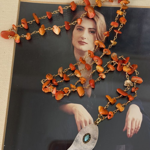 Handmade necklace with coral, copper