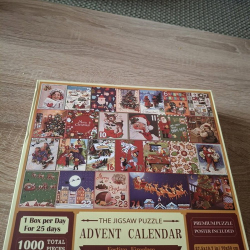 Advent Calendar puzzle like new, Christmas theme
