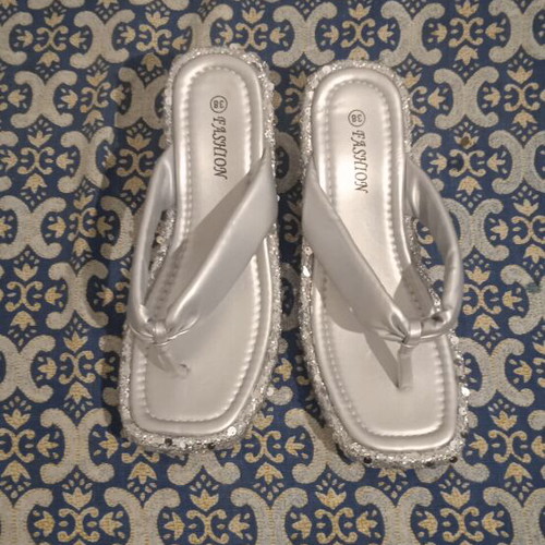 Women's platform shoes new, size 38, silver