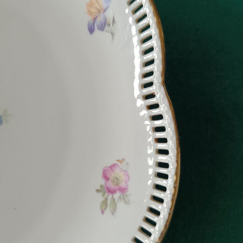 Hutschenreuther serving platter from German porcelain like new