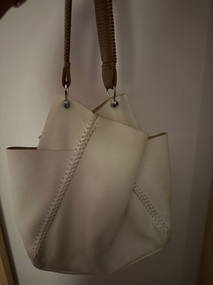 Callista shoulder bag used, white with cigar-colored handles
