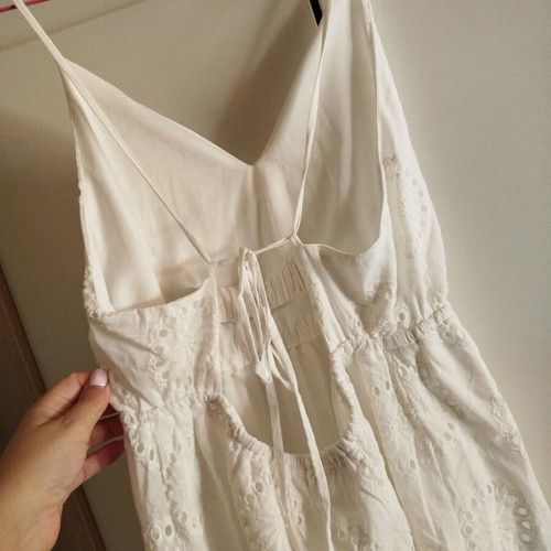 White kipour dress like new, worn once, spotless