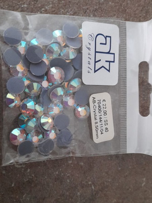 AkCrystals Ss40 8.50mm rhinestones like new