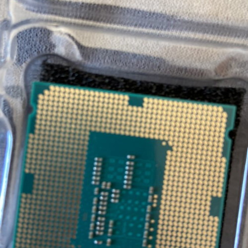 Intel Pentium G3250 CPU used, 3.20GHz, fully functional