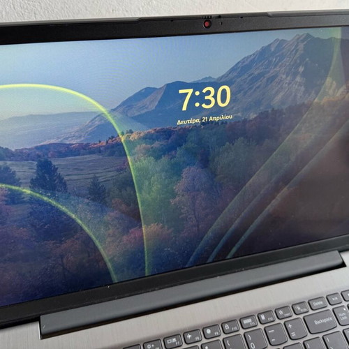 Lenovo IdeaPad 3 15ALC6 Laptop like new