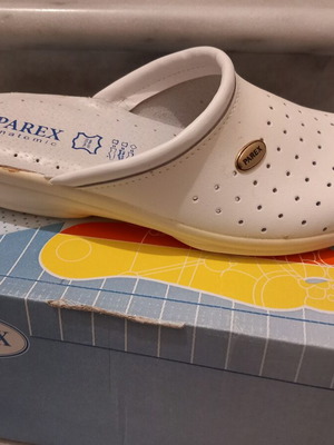 Parex women's clogs new, size 36, white leather
