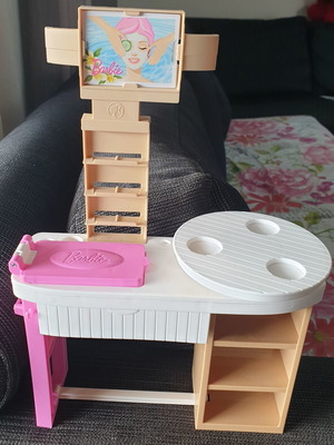 Έπιπλο Barbie από σαλόνι ομορφιάς μεταχειρισμένο, μόνο box