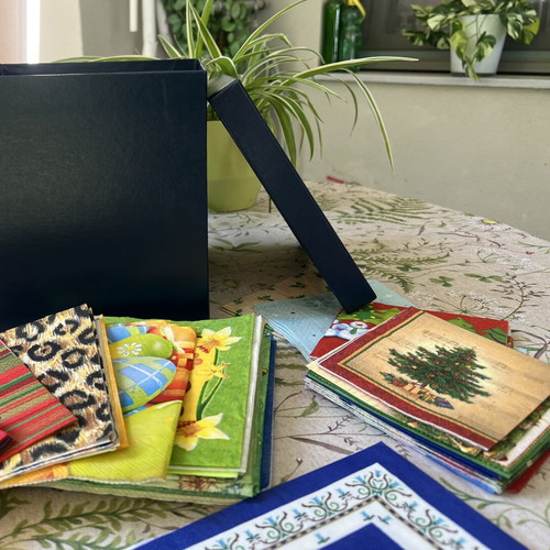 Napkin collection with box, like new