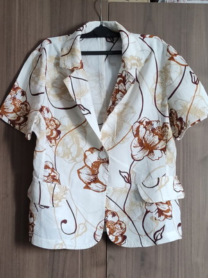 Γυναικείο σακάκι με κοντό μανίκι από καθαρό λινό σαν καινούργιο