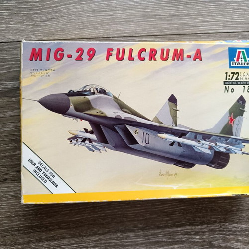 Italeri MIG-29 Fulcrum-A No. 184 model kit scale 1:72 new