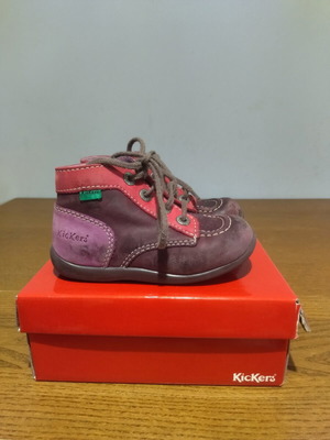 Παιδικά μποτάκια Kickers Bonbon μεταχειρισμένα, μέγεθος 25, δέρμα, μπορντό ροζ μωβ