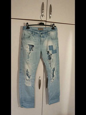 Wide light blue faded ripped jeans Zara like new