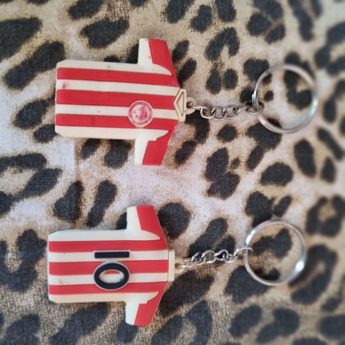Olympiacos memorabilia like new, package with watch and accessories