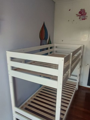 Ikea Mydal bunk bed 90x200 like new