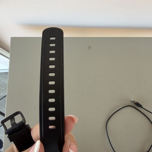 Haylou electronic watch like new with charging cable
