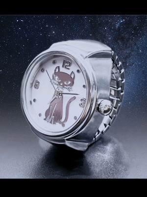 Cat Design Quartz Watch Ring new, silver and white