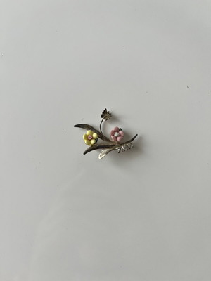 Vintage floral brooch with pink and yellow flowers