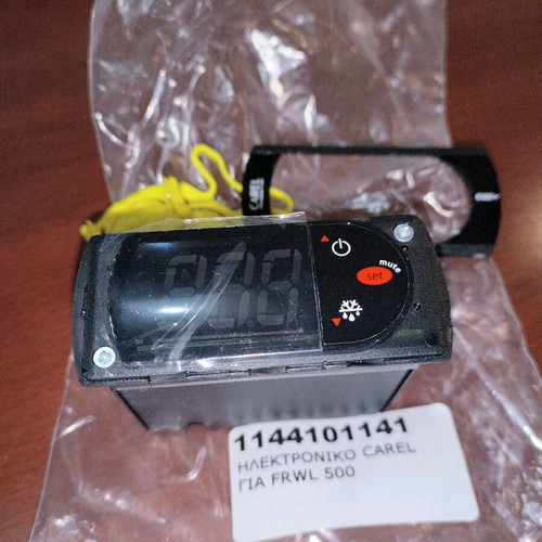 Carel digital cooling thermostat model PZFZCOH002K new