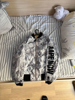 Bape jacket double face μεταχειρισμένο, μέγεθος small, γκρι και μπεζ