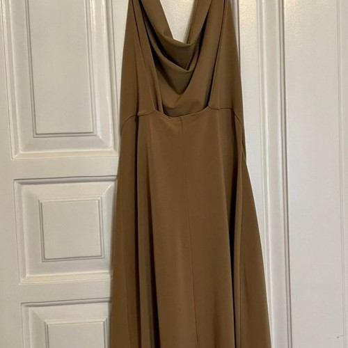 Draped Beige Dress with Open Back like new, one size