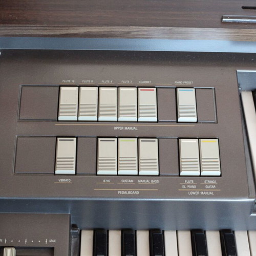 Farfisa F200 organ used, Italian made from the 90s
