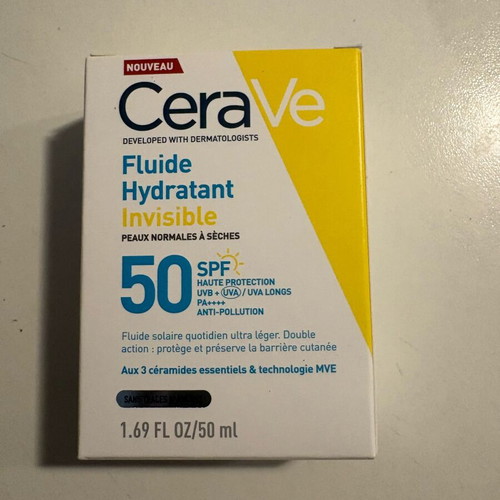 CeraVe Invisible Hydrating Sunscreen Αντηλιακό Προσώπου για Κανονική έως Ξηρή Επιδερμίδα SPF50 καινούργιο