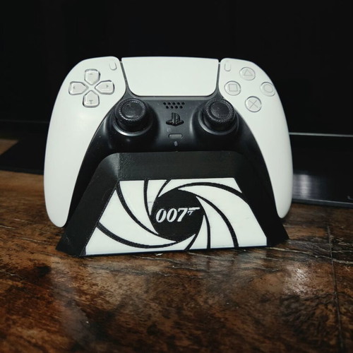 James Bond 007 PS5 DualSense Stand like new